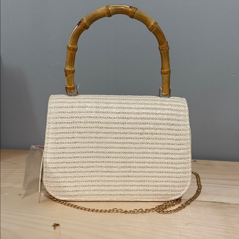 Chic Cream Woven Shoulder Bag with Bamboo Handle - Picture 3 of 4